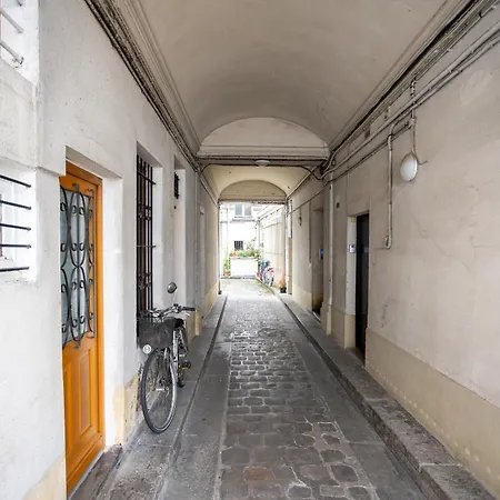 Appartamento Studio Cosy Romantique En Plein Coeur De Parigi